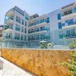 Playa De Poniente アパート ベニドルム